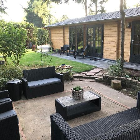 Willa 3 Slaapkamer Blokhut Met Opgemaakte Bedden Putten Zewnętrze zdjęcie